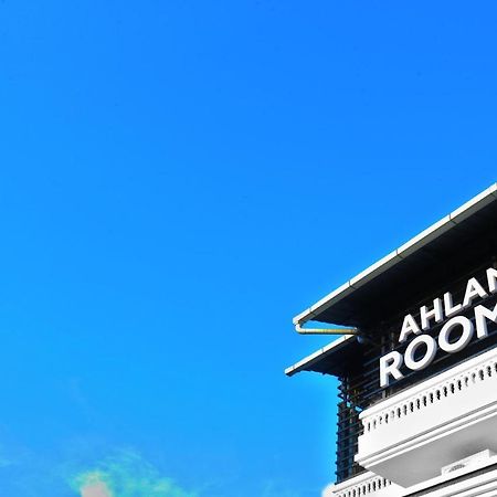 Ahlan Luxury Rooms Kochi エクステリア 写真