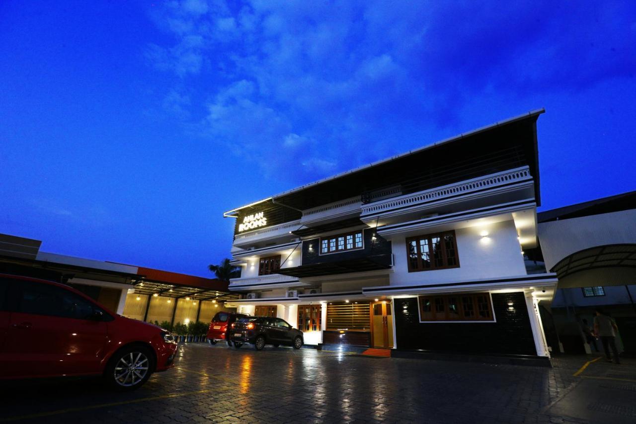 Ahlan Luxury Rooms Kochi エクステリア 写真